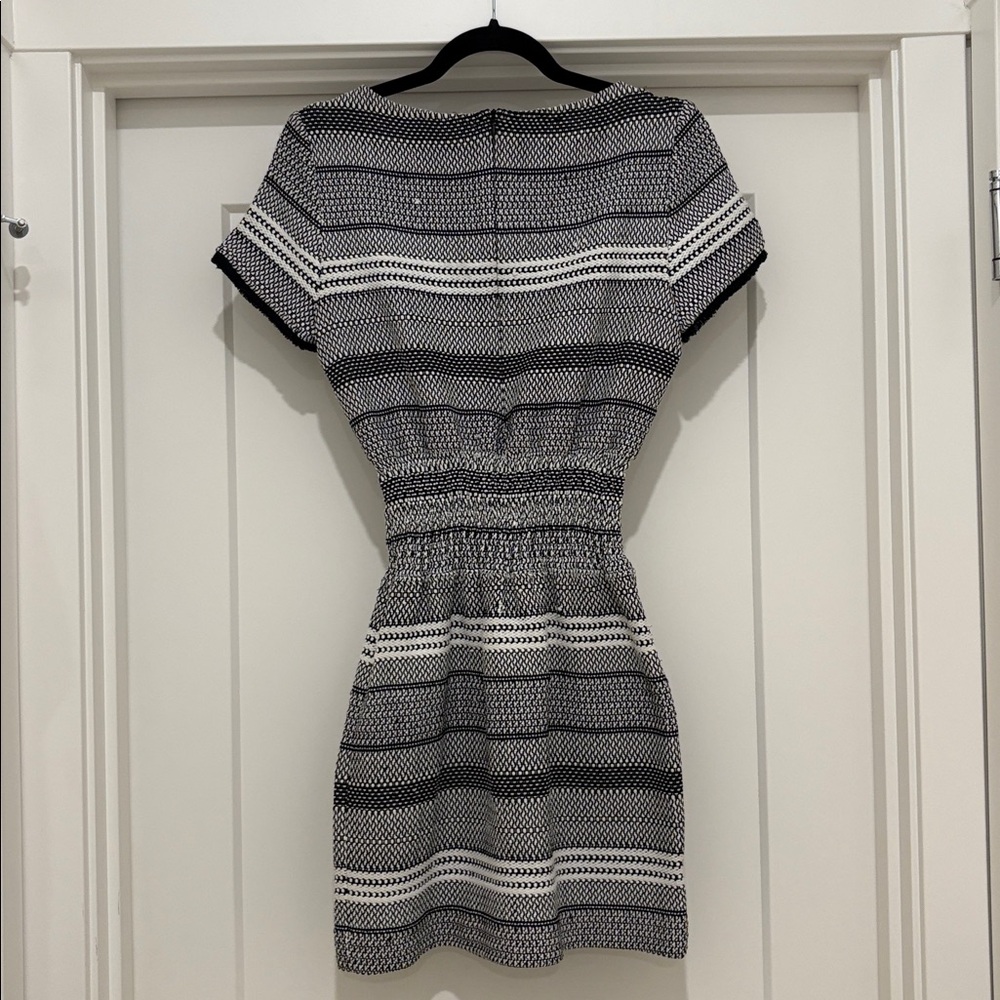 NWT [Maje] Jacquard Striped Fringe Short-Sleeve Mini Dress Women’s US L / FR 3 - Picture 8 of 13